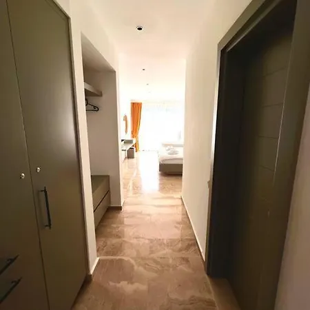Villa Gala Q